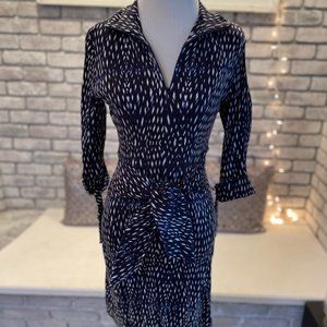 Bombshell Zip dress – Navy and White print